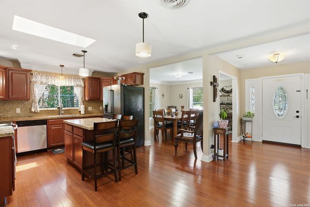 109 ATWATER DR, Castle Hills, TX 78213
