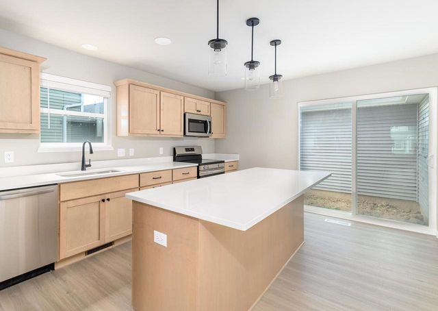 1085 Tundra Avenue, Oregon, WI 53575