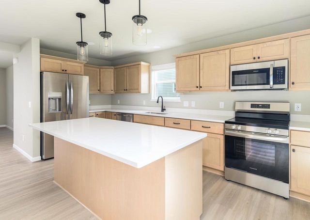 1085 Tundra Avenue, Oregon, WI 53575