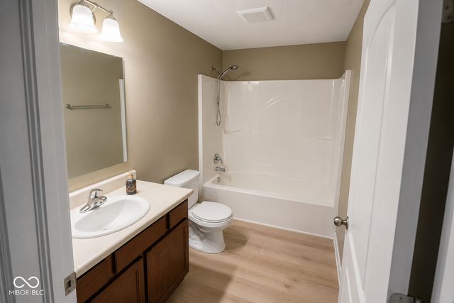 6245 Emerald Lake Court, Indianapolis, IN 46221