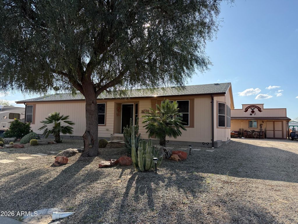 30970 S VAGABOND Trail 95, Congress, AZ 85332 — exterior