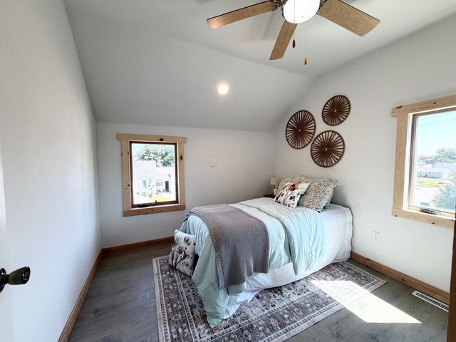 212 W Nevada Street, Marshalltown, IA 50158