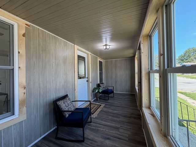 212 W Nevada Street, Marshalltown, IA 50158