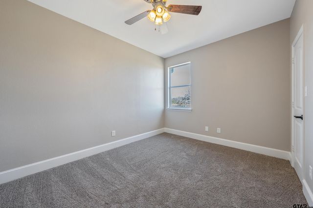 100 Thames Dr, Bullard, TX 75757