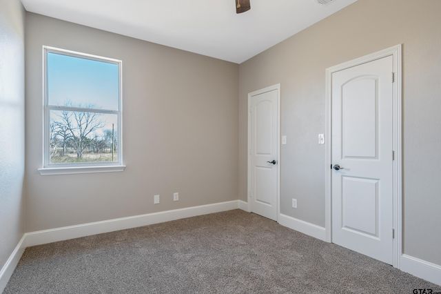 100 Thames Dr, Bullard, TX 75757