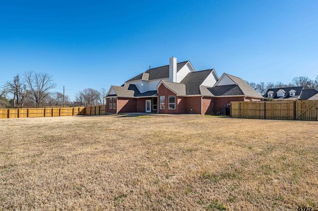 100 Thames Dr, Bullard, TX 75757