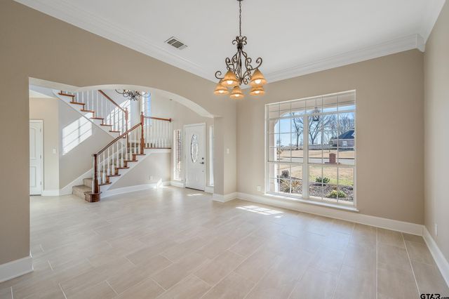 100 Thames Dr, Bullard, TX 75757