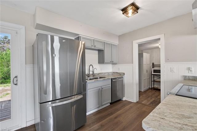 8507 Chapin ST, Norfolk, VA 23503