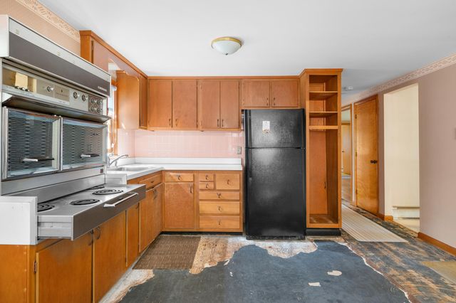 61 Laurel Road, Centerville, MA 02632