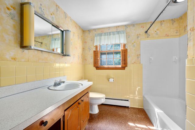 61 Laurel Road, Centerville, MA 02632