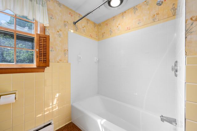 61 Laurel Road, Centerville, MA 02632