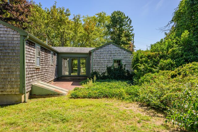 61 Laurel Road, Centerville, MA 02632