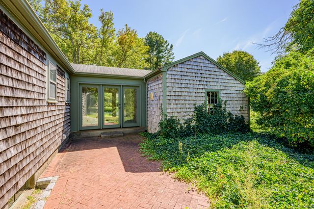 61 Laurel Road, Centerville, MA 02632