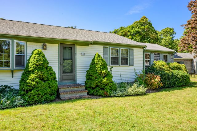61 Laurel Road, Centerville, MA 02632