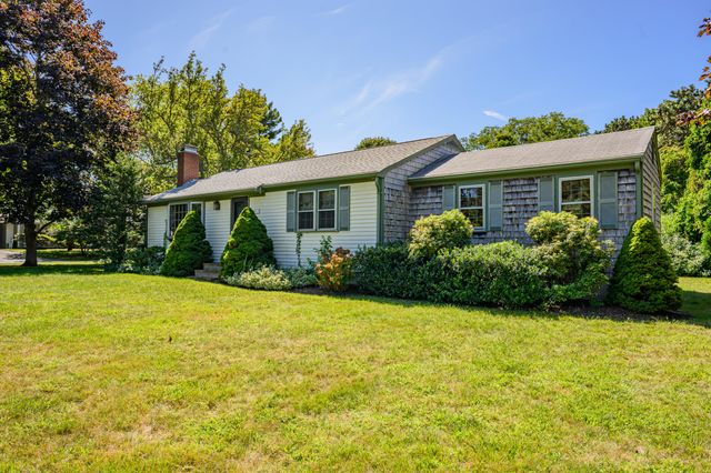 61 Laurel Road, Centerville, MA 02632
