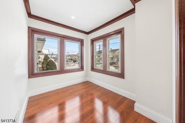 904 Cross Av, Elizabeth City, NJ 07208