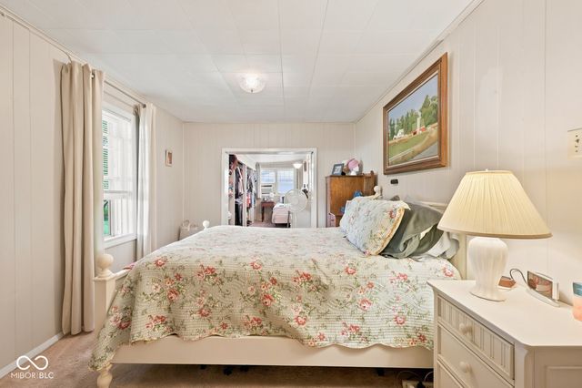 1974 N Knightstown Road, Shelbyville, IN 46176