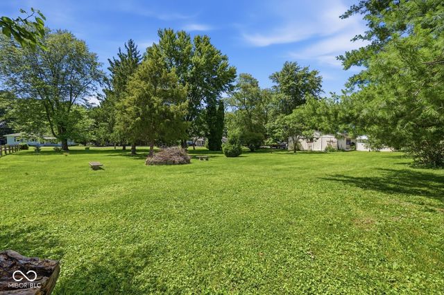 1974 N Knightstown Road, Shelbyville, IN 46176