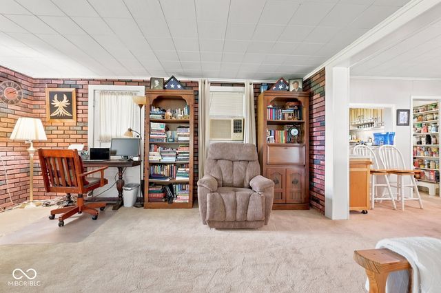 1974 N Knightstown Road, Shelbyville, IN 46176