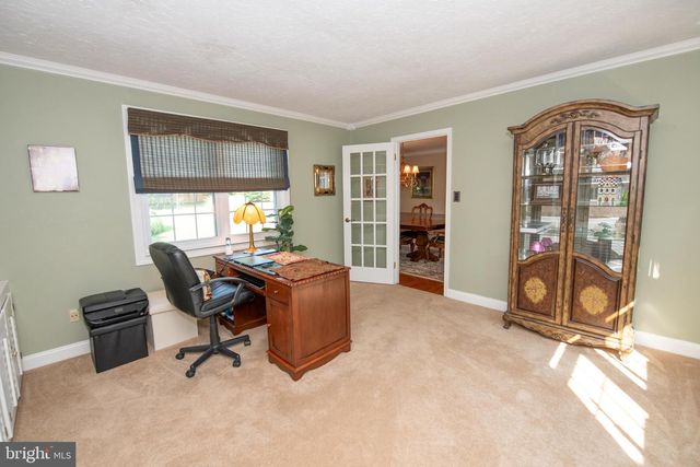 22 W NORTON DR, Churchville, PA 18966