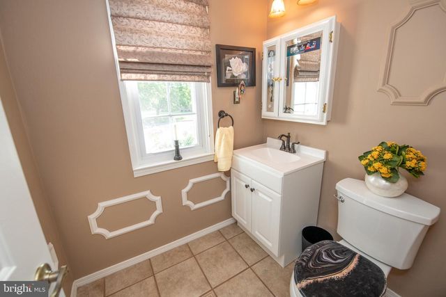 22 W NORTON DR, Churchville, PA 18966