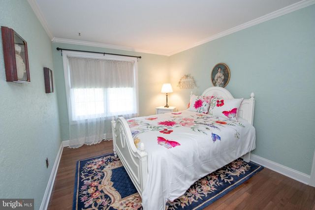 22 W NORTON DR, Churchville, PA 18966