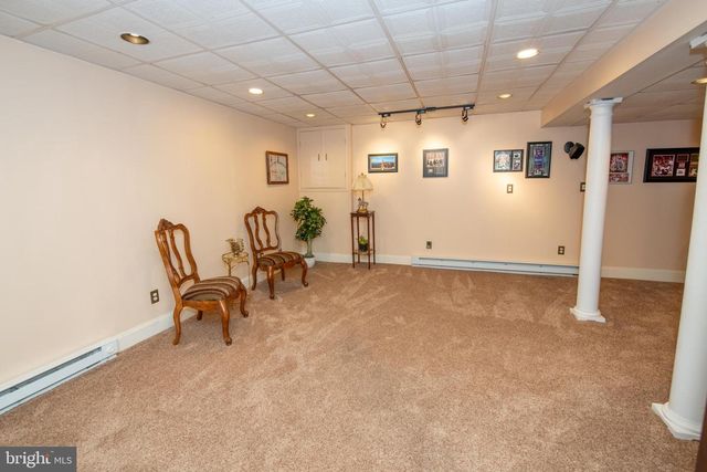 22 W NORTON DR, Churchville, PA 18966