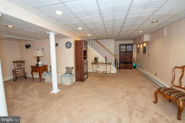 22 W NORTON DR, Churchville, PA 18966