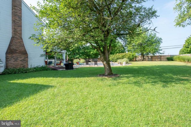 22 W NORTON DR, Churchville, PA 18966