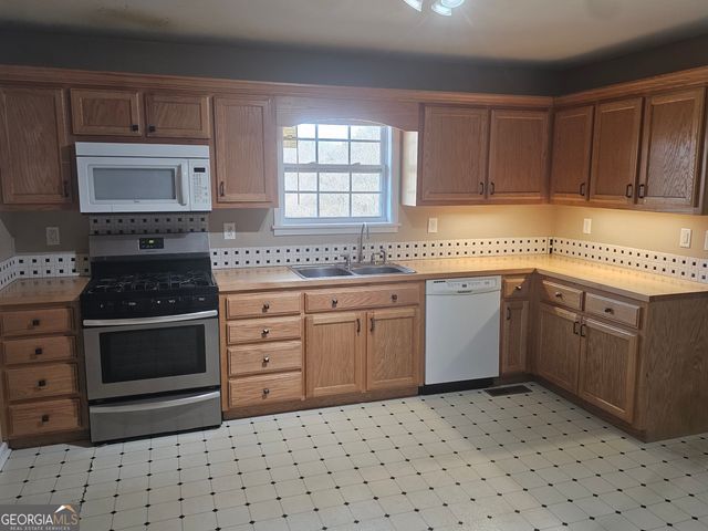 695 Frost Road, Bowdon, GA 30108