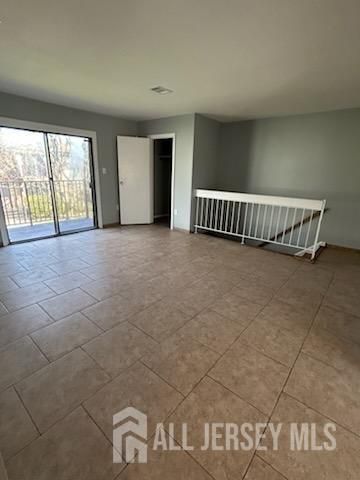 212 N Oaks Boulevard N, North Brunswick, NJ 08902