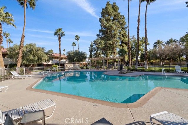 575 N Villa Court 111, Palm Springs, CA 92262