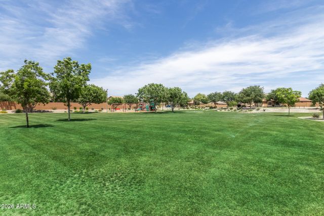 803 E PENNY Lane, San Tan Valley, AZ 85140