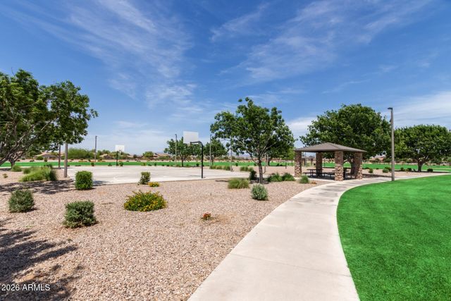 803 E PENNY Lane, San Tan Valley, AZ 85140