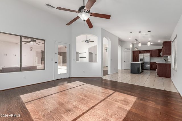 803 E PENNY Lane, San Tan Valley, AZ 85140