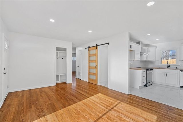 302 Lake Drive, Belton, MO 64012