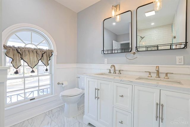 3525 Herschel View Place, Cincinnati, OH 45208