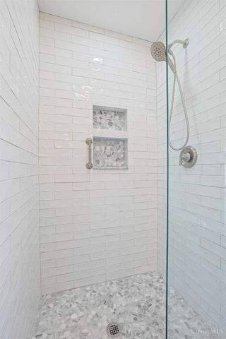 3525 Herschel View Place, Cincinnati, OH 45208