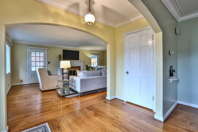 3525 Herschel View Place, Cincinnati, OH 45208