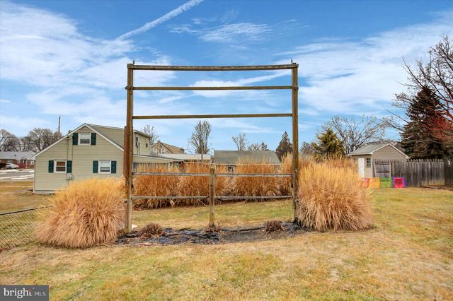 924 BLANCHARD AVENUE, Chambersburg, PA 17201