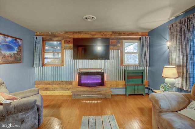 924 BLANCHARD AVENUE, Chambersburg, PA 17201