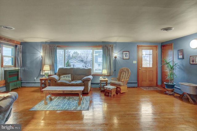 924 BLANCHARD AVENUE, Chambersburg, PA 17201