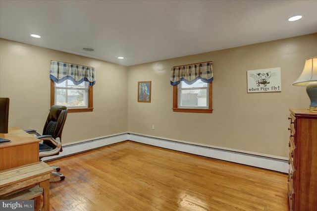 924 BLANCHARD AVENUE, Chambersburg, PA 17201