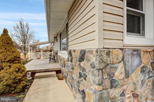 924 BLANCHARD AVENUE, Chambersburg, PA 17201