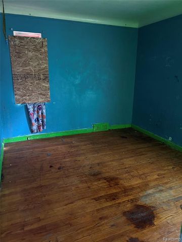 11316 College Street, Detroit, MI 48205