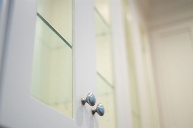 55 Brackett Pl B, Marblehead, MA 01945