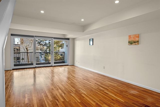 55 Brackett Pl B, Marblehead, MA 01945