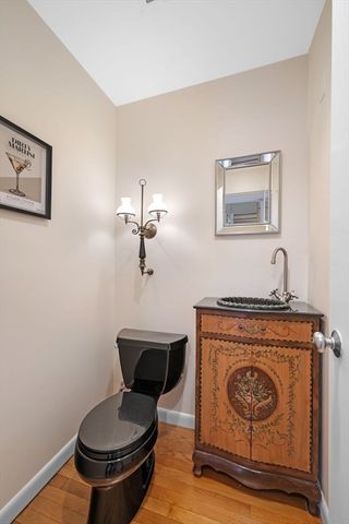 55 Brackett Pl B, Marblehead, MA 01945