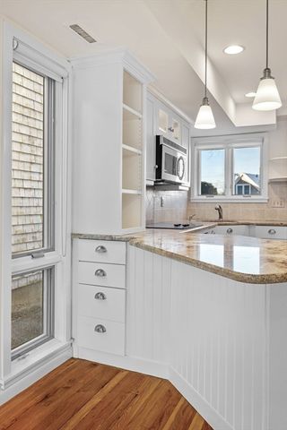 55 Brackett Pl B, Marblehead, MA 01945