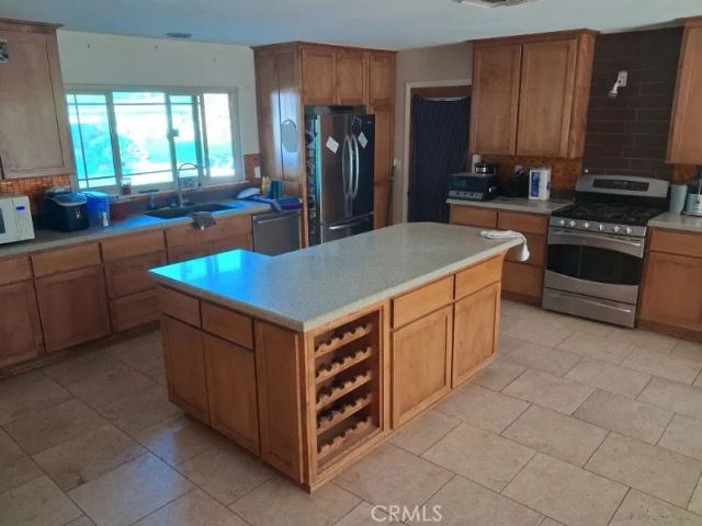 611 Iris, Redlands, CA 92373
